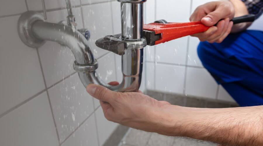 Expert burst pipe repair services in Rio Linda, CA